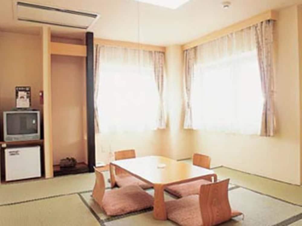 Hotel Okabe Shiosaitei Wakkanai Bagian luar foto